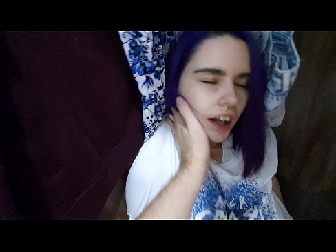 ❤️ 在壁櫥裡找到我姐姐並幫她射精 ️ 色情 在色情 zh-tw.eviewporn-com.ru ☑
